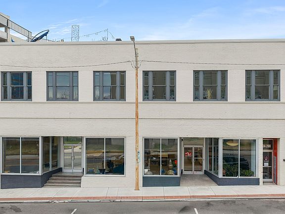 3rd image of 208 Rigsbee Ave APT 206