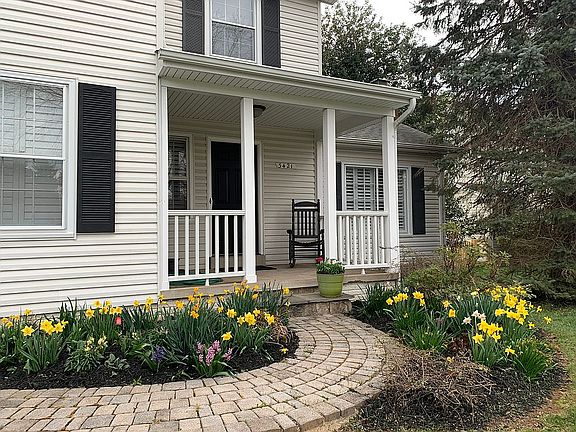 2nd image of 3421 Hidden Meadow Dr
