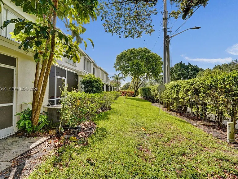 43 Simonton Cir — Photo 31