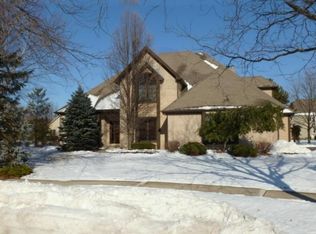 1516 Triple Crown Ct, St Charles, IL 60174