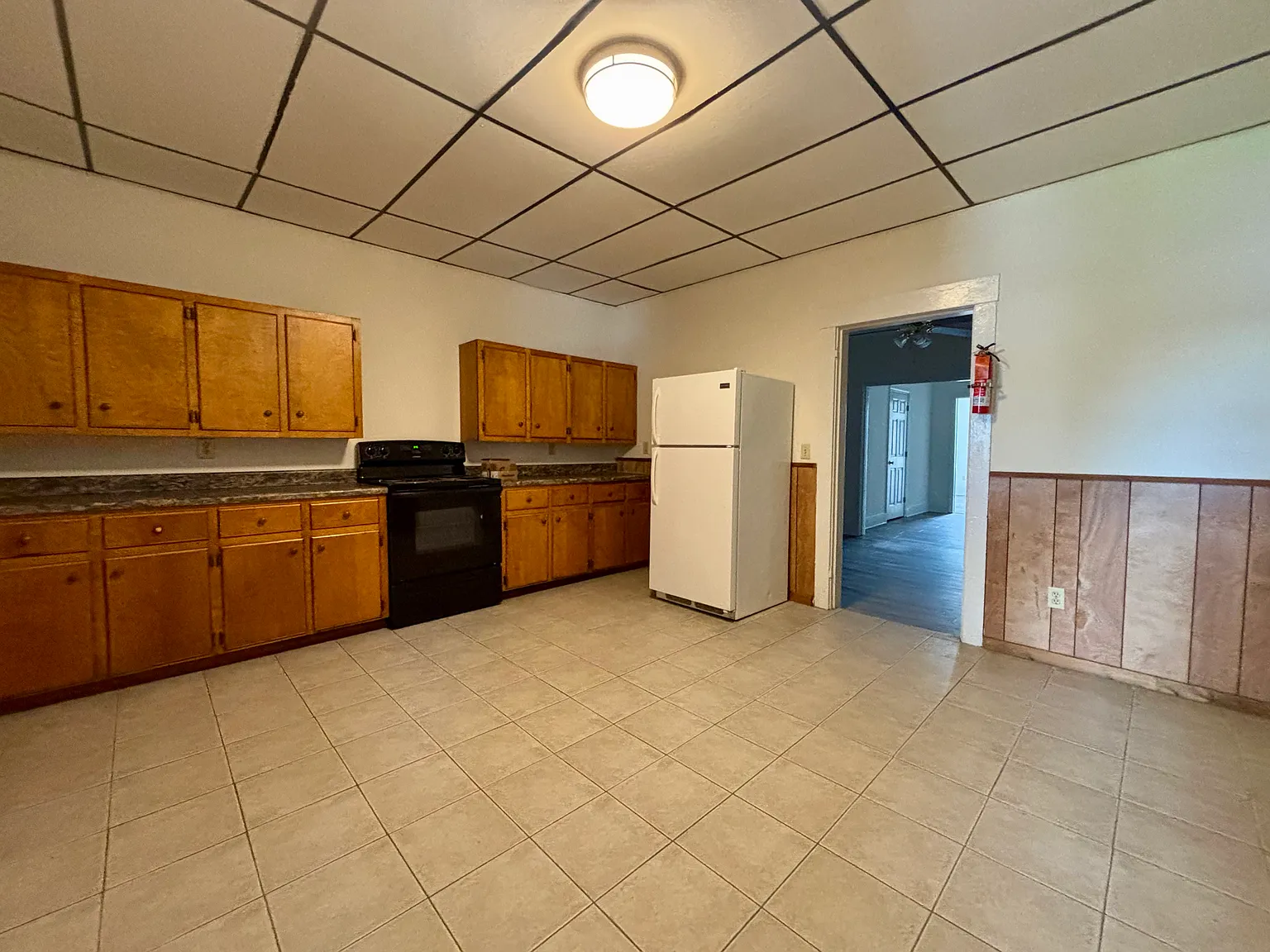 1 bed, 1100 sqft, $1,400 — Photo 4