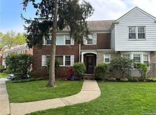 111 Lawrence Park Crescent #111, Bronxville, NY 10708