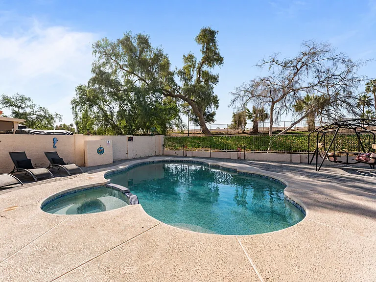 11417 W Orange Blossom Ln — Photo 6