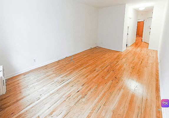 3rd image of 219 E 88th St APT 2A