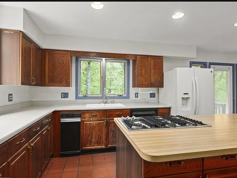 4106 Faith Ct — Photo 41
