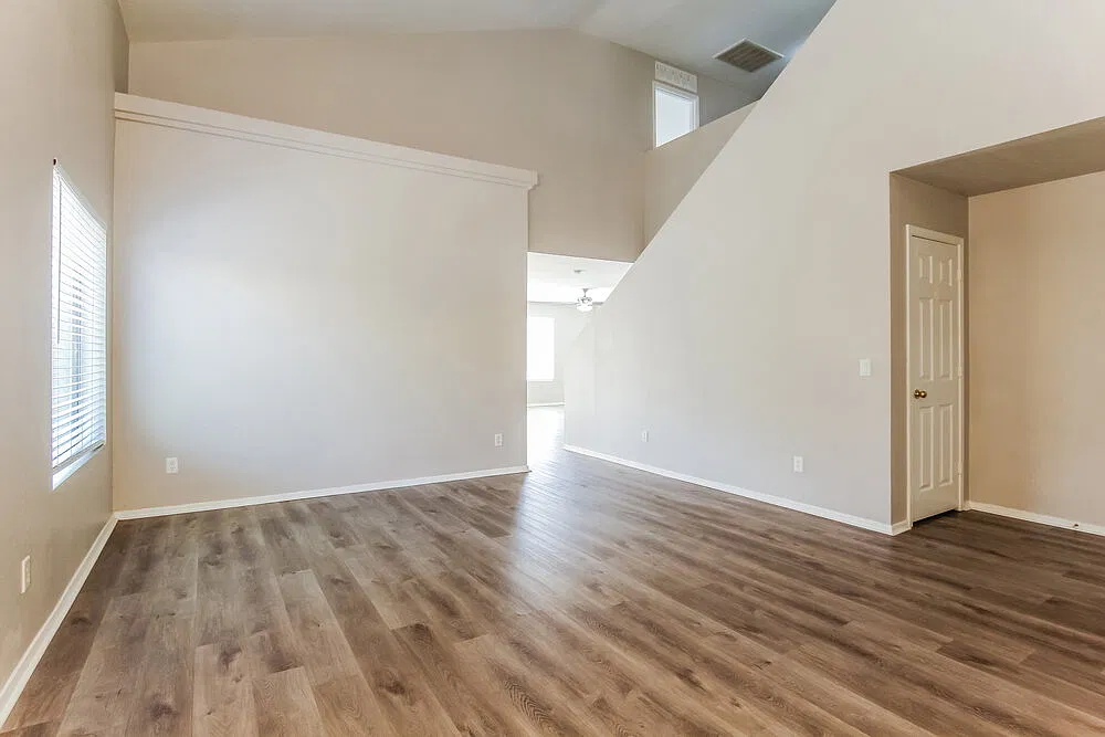 4 bed, 3.0 bath, 2470 sqft, $2,395 — Photo 4