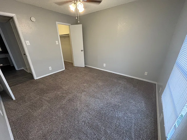 1809 W Schunior Rd #506 — Photo 9
