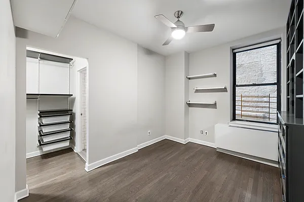 Rented by Compass | media 22