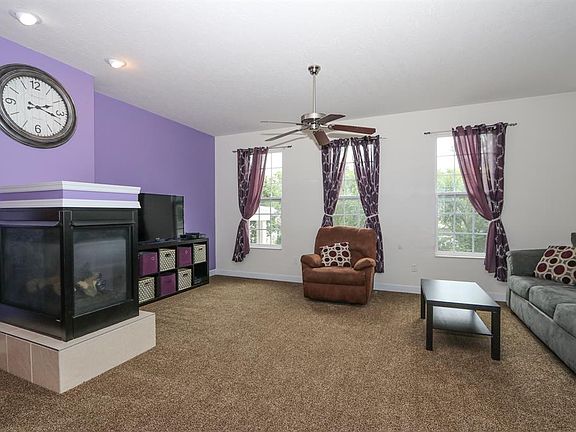 2nd image of 1502 Quarter Horse Cir