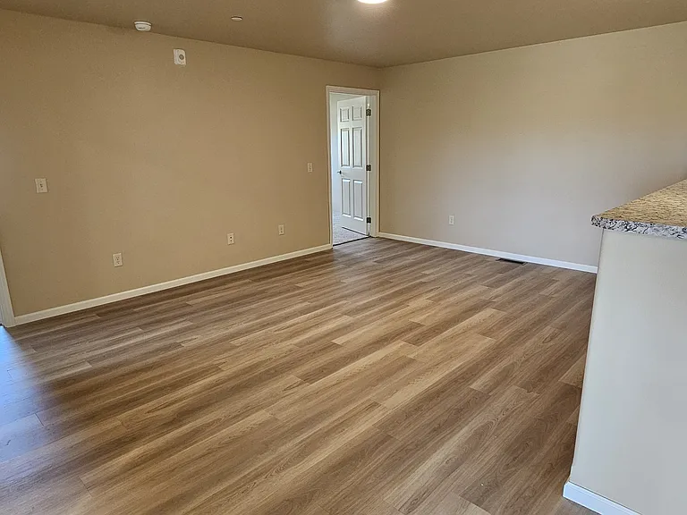 443 Neel St #304 — Photo 3