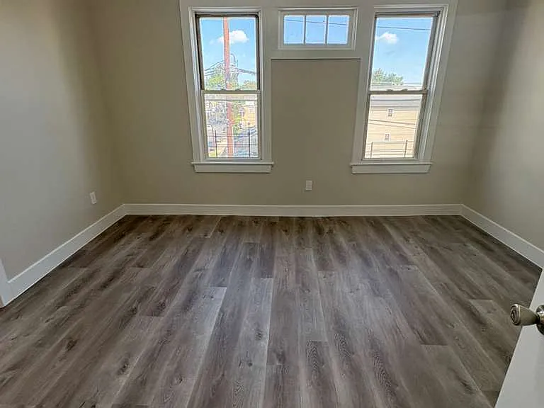 28 Wainwright St #1 — Photo 5
