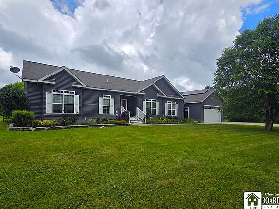 3rd image of 5242 Stockton Hartfield Rd