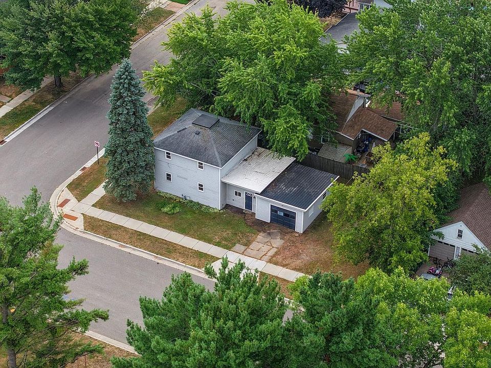 1st image of 551 8TH AVENUE NORTH