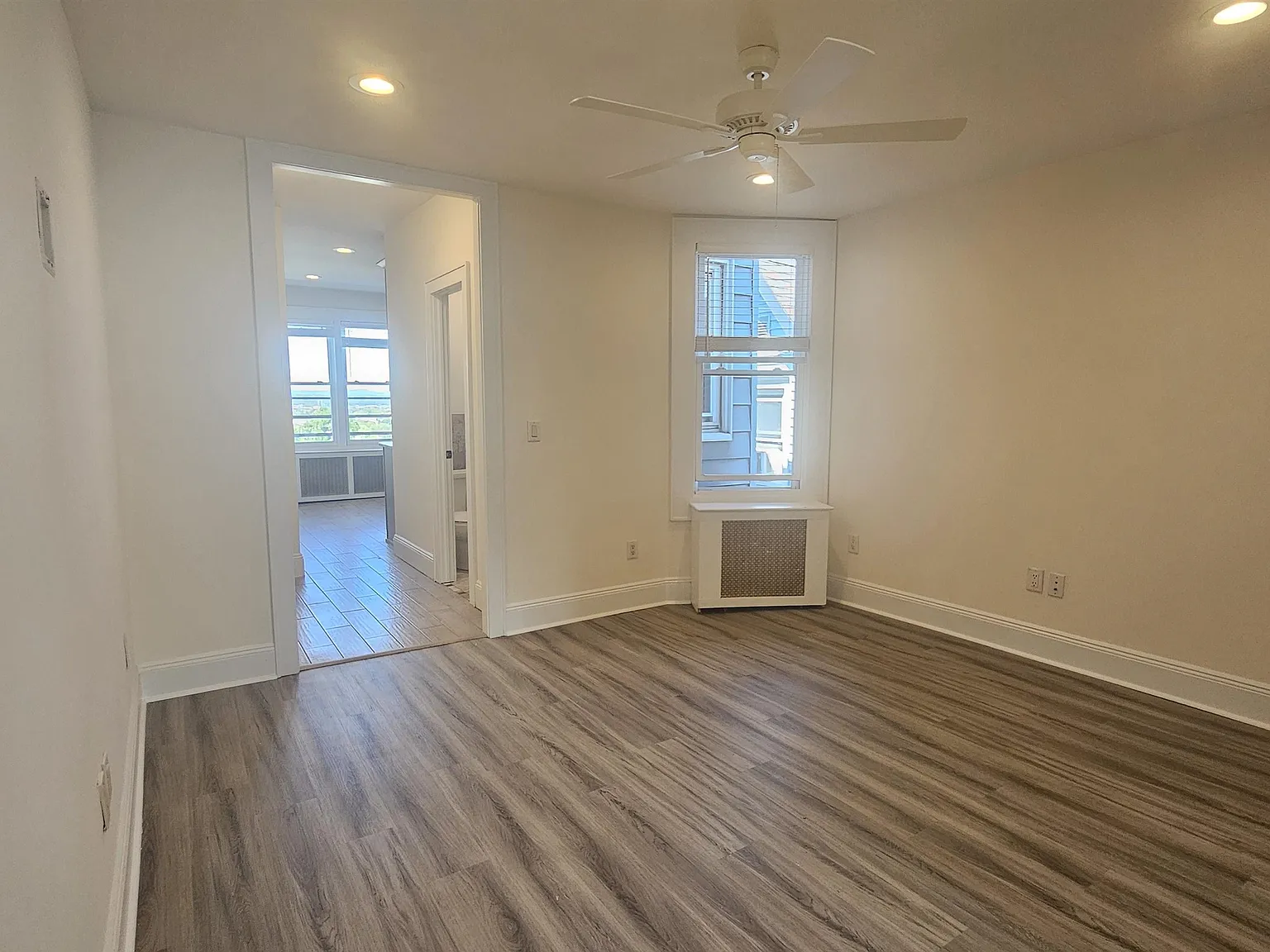 2 bed, 1.0 bath, 600 sqft, $2,500 — Photo 4