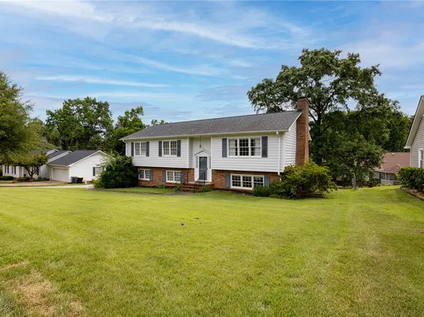 26 Fieldstone Pl, Greenville, SC 29615