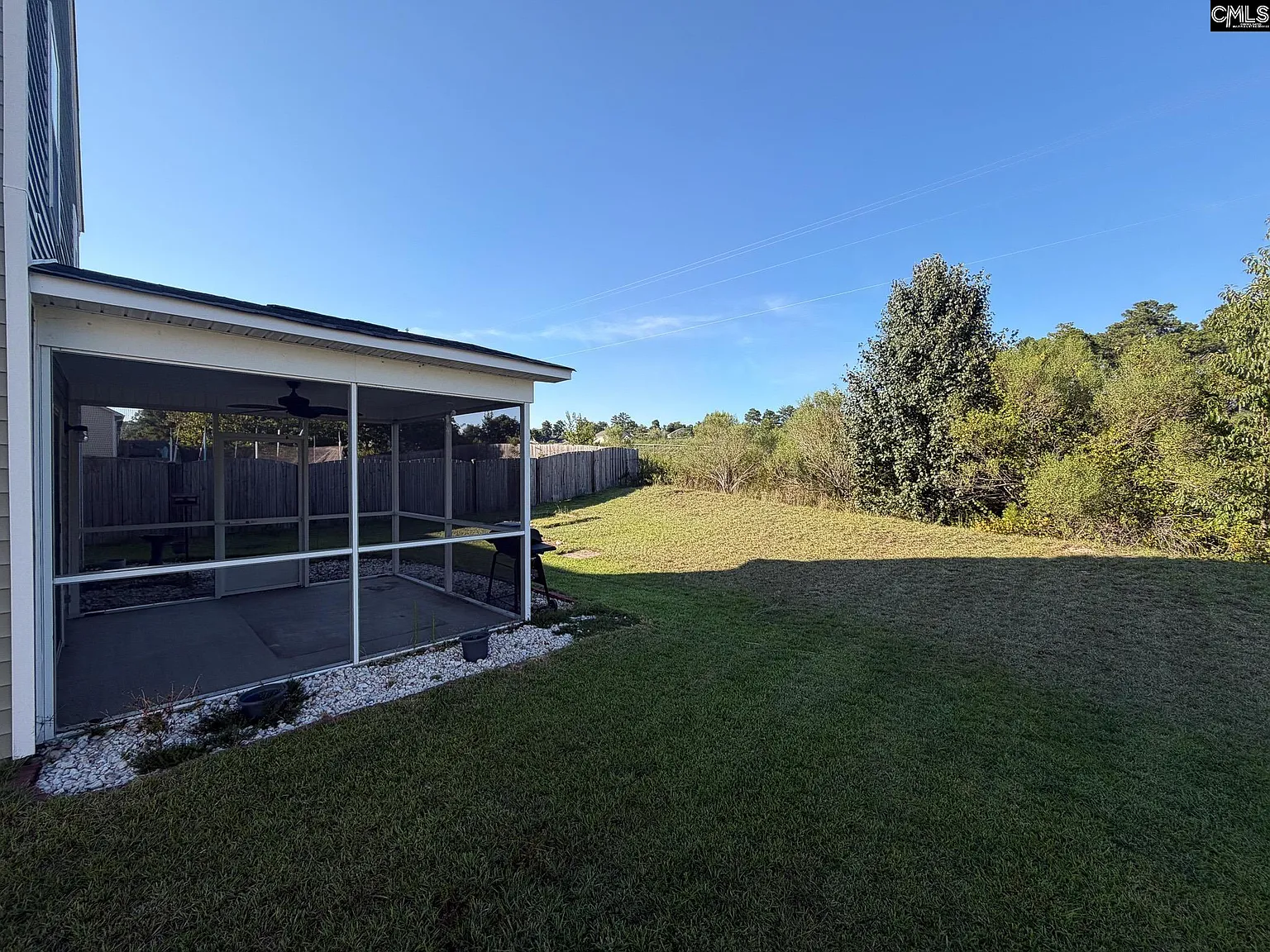 3 bed, 1656 sqft, $1,950 — Photo 3