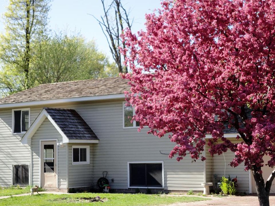 1st image of 4435 234th Ln NE