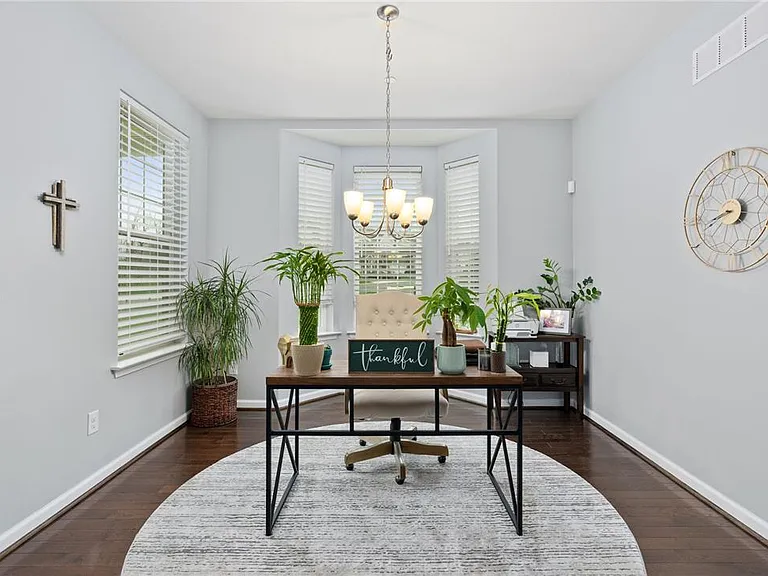 301 Redclover Ln — Photo 12