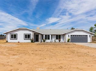 14280 Navajo Rd, Apple Valley, CA 92307