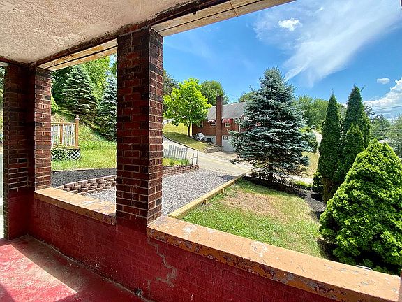 Main level porch 