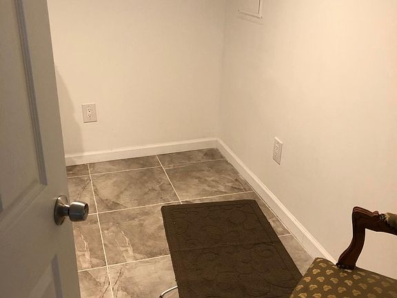 5th image of 29 Sedgwick Ave #1