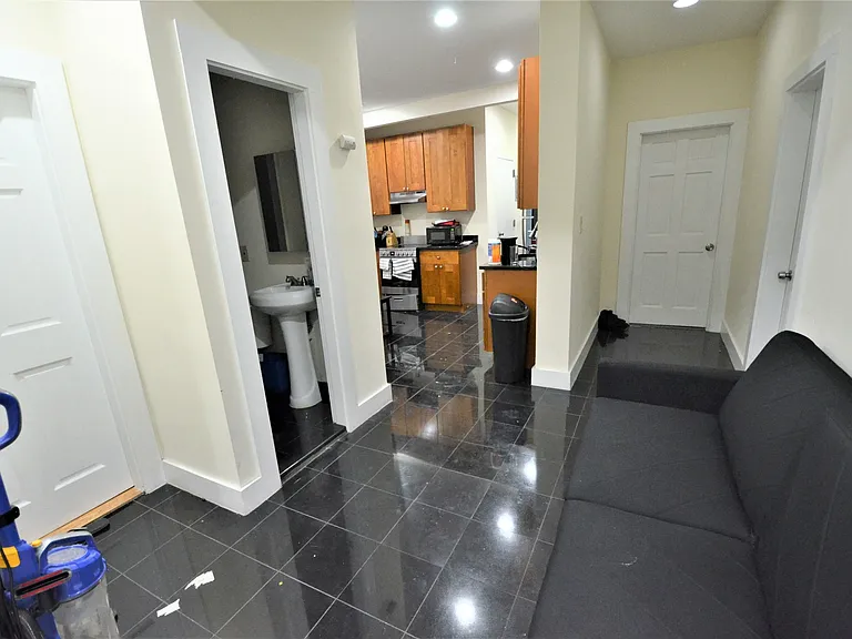 103 Hemenway St #7 — Photo 5