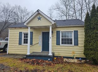 2280 Donta Rd, Ashland, KY 41102