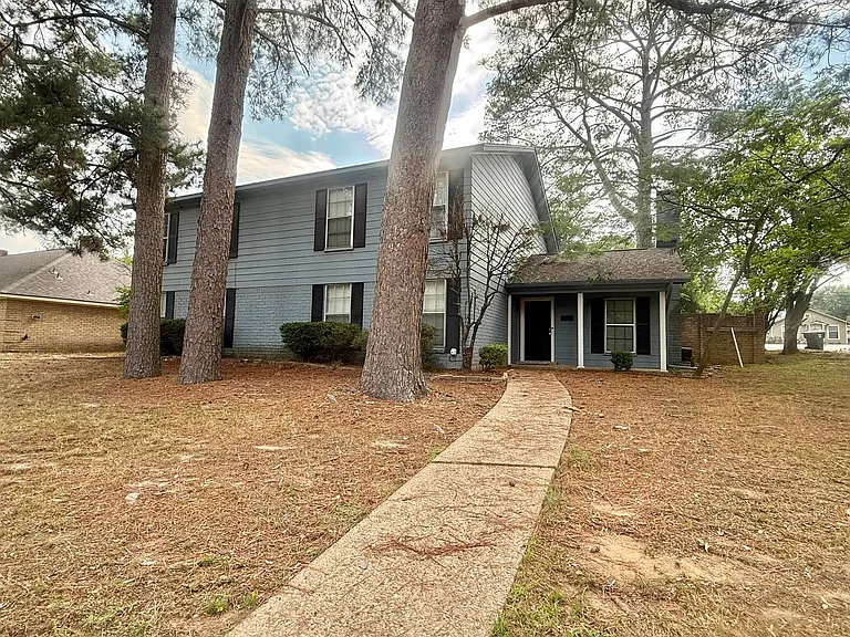 3711 Colony Park Dr — Photo 1