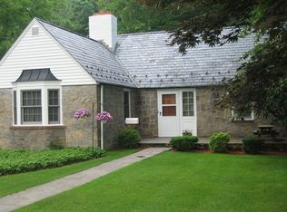 14 Reynal Rd, White Plains, NY 10605