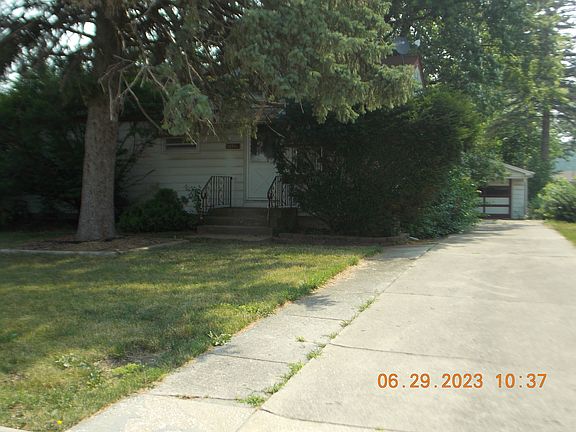 5th image of 16901 Forest View Dr