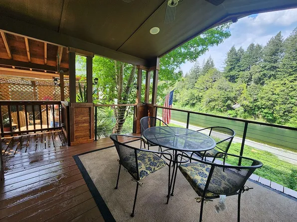 4215 Agness Rd, Agness, OR 97406