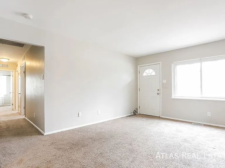 2920 S Glencoe St — Photo 5