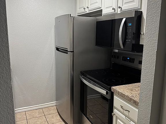 2nd image of 302 Cates Dr #308