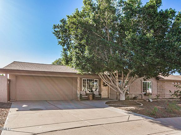 2nd image of 1412 N ROWEN Circle
