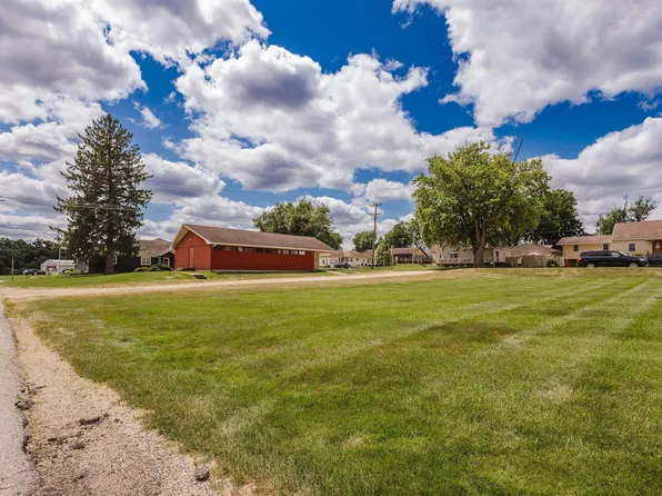 506 Main St, Hollandale, WI 53544