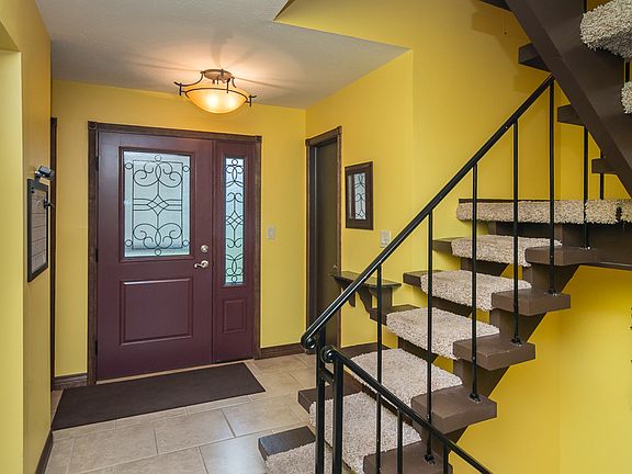 2nd image of 9337 Sussex Dr #9337
