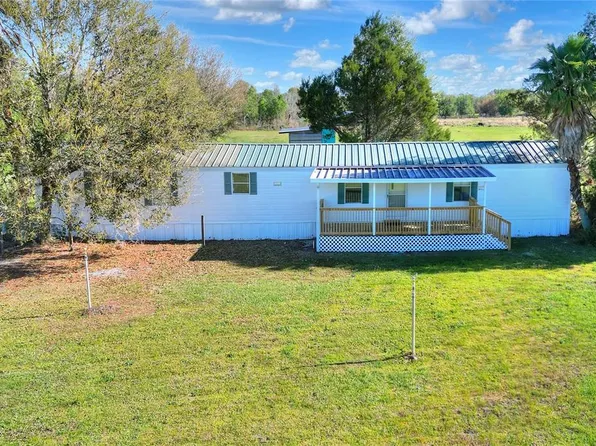 4564 Roundup Dr, Polk City, FL 33868