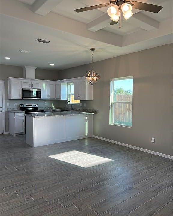 2nd image of 2108 Red Bud St #1