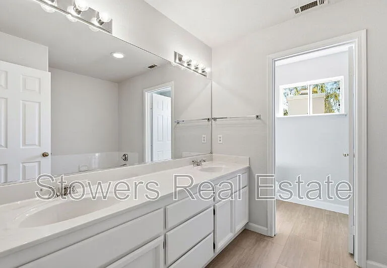 23 Westbourne Ct — Photo 37
