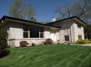 18056 Perth Ave, Homewood, IL 60430