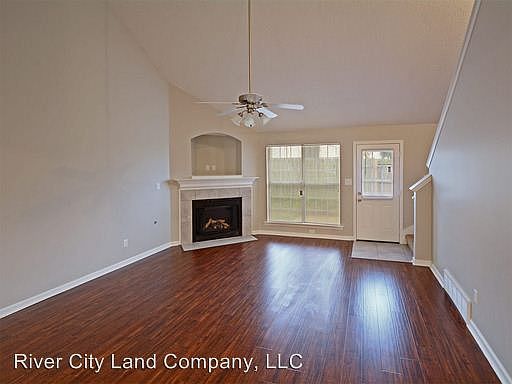 5th image of 5729 Sycamore Woods Dr