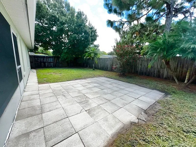 2024 Donegan Pl — Photo 50