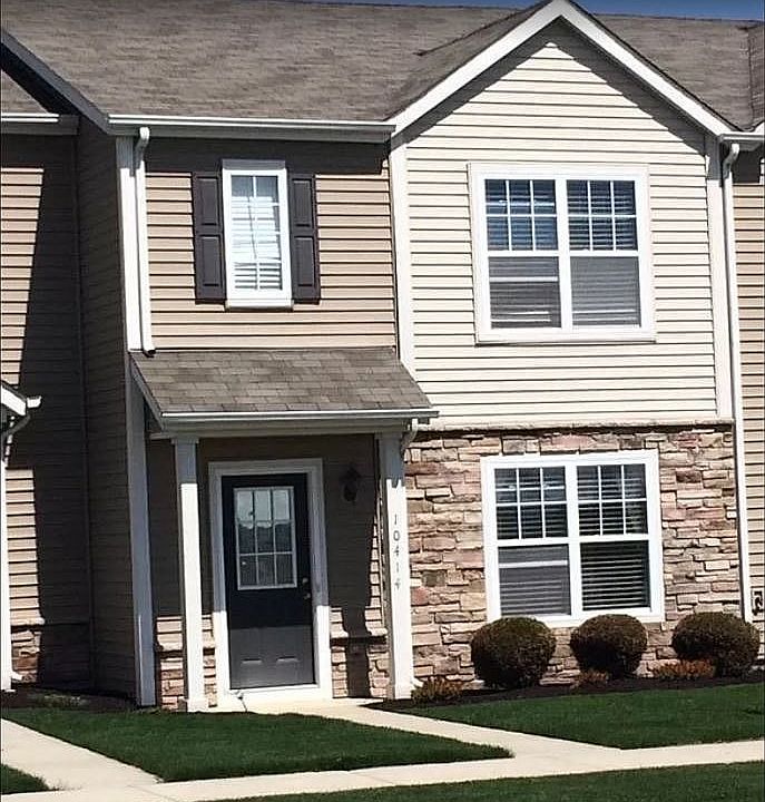 1st image of 10414 W 141st Ave