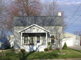 329 Sigsbee Ave NE, Rockford, MI 49341