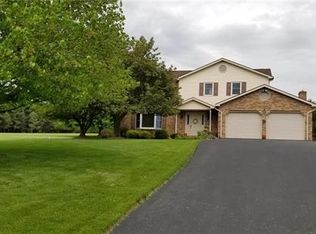 450 Heyer Mill Rd, Nazareth, PA 18064