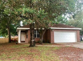 437 Marquette St, Valparaiso, FL 32580