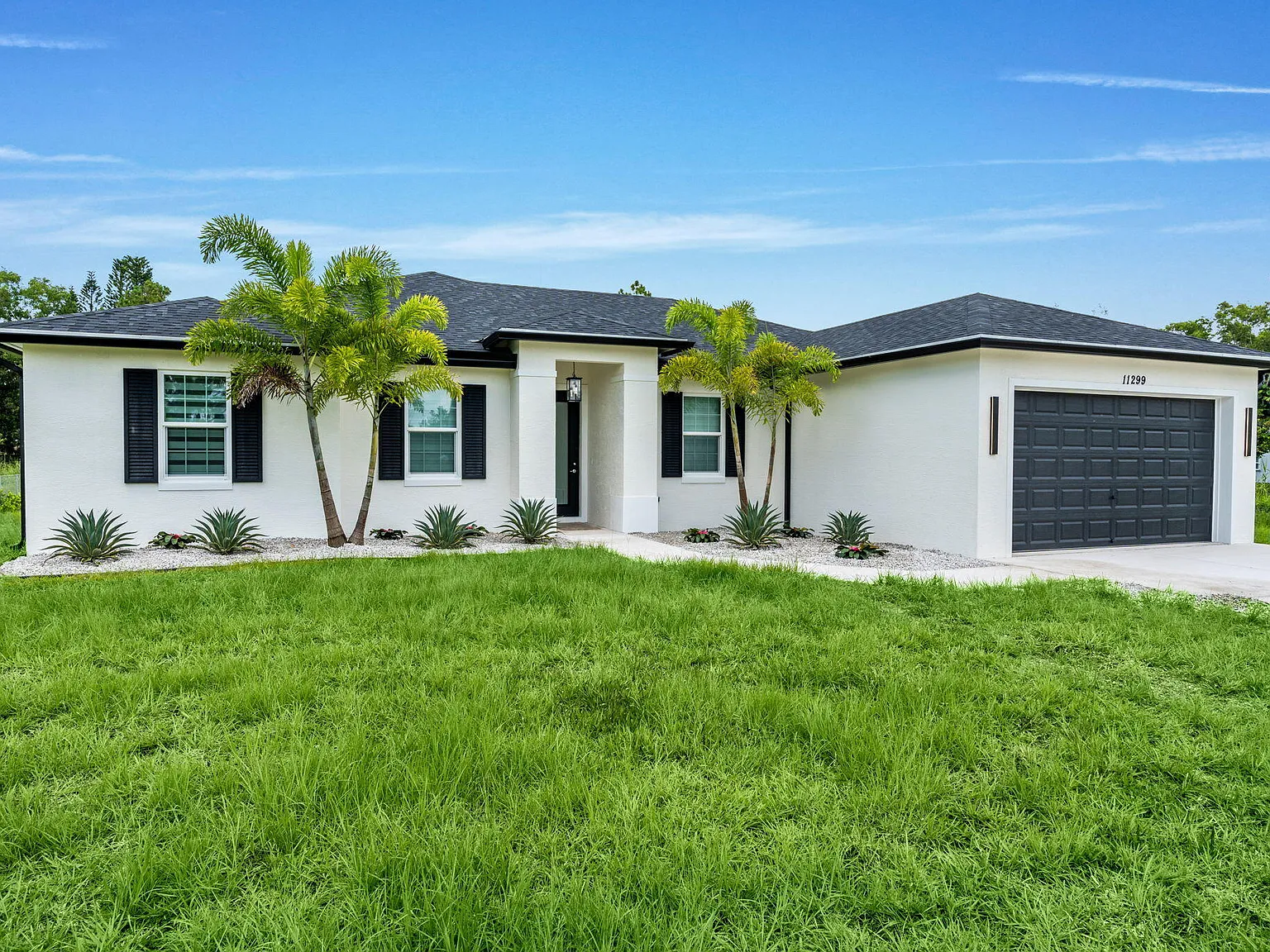 4 bed, 3.0 bath, 2418 sqft, $5,500 — Photo 1