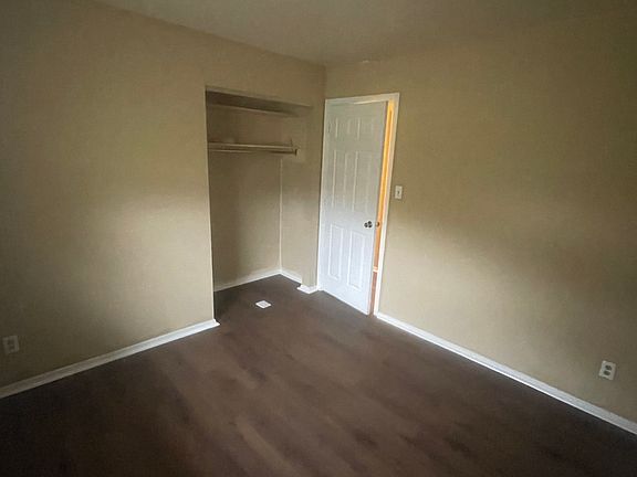 4th image of 2311 Waneta Ave