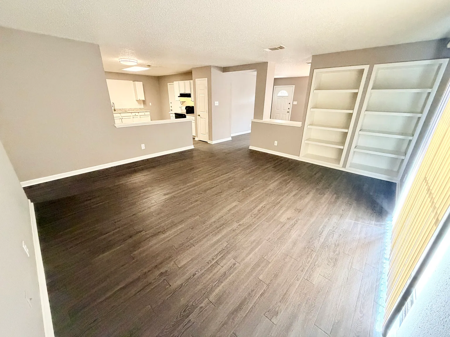 3 bed, 1550 sqft, $1,390 — Photo 4