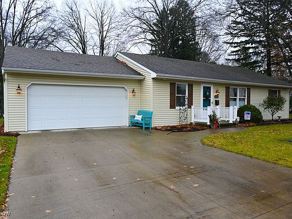 2nd image of 2255 Christmas Run Blvd